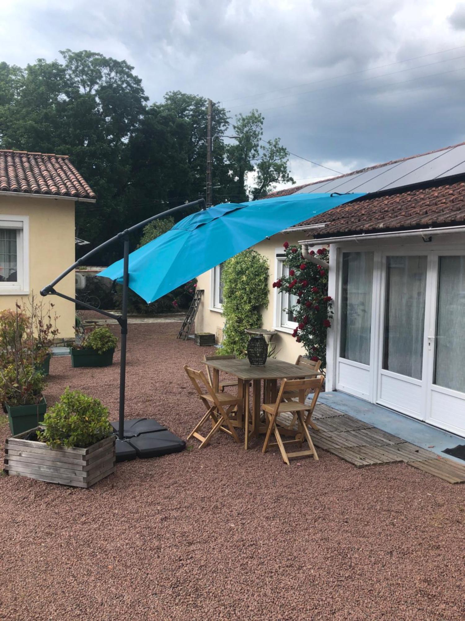 Charmante Maisonnette 2 Personnes Avec Wifi Surgères エクステリア 写真